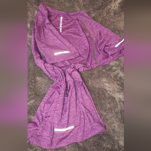 Second skin athletic t-shirt XL in Heather purple - Picture 3 of 3